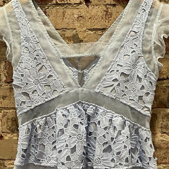 Elegant Blue Lace Mini Dress - Picture 9 of 11